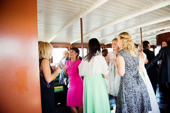 Maria & Henrik båten mingel_65